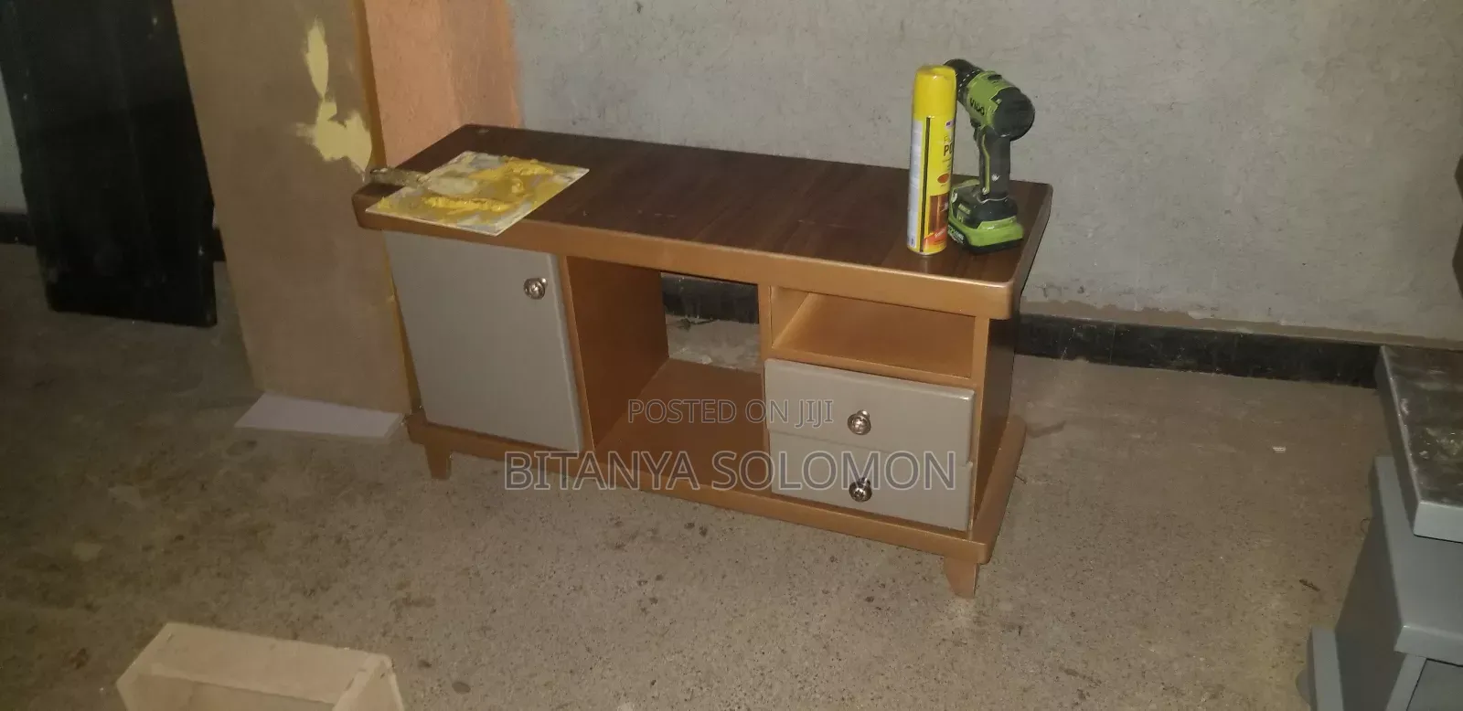 Tv Stand With Compartment