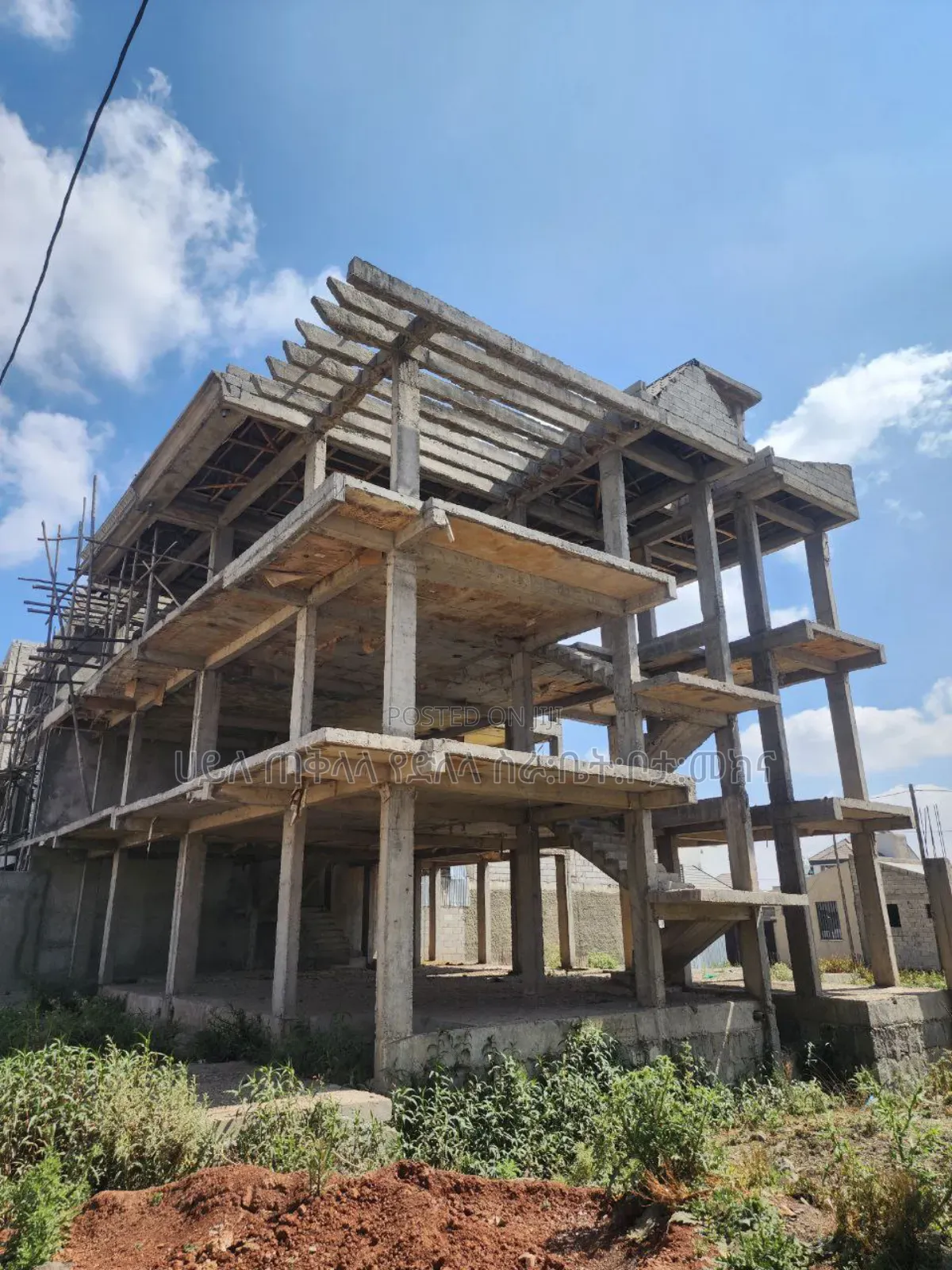 6bdrm Townhouse/Terrace in ለገጣፎ አካባቢ, Oromia-Finfinne for sale