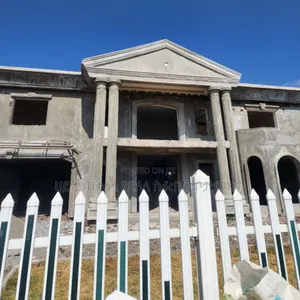 6bdrm House in ሲሲድ ሪልስተት ኮምፋውንድ ውስጥ, Oromia-Finfinne for sale