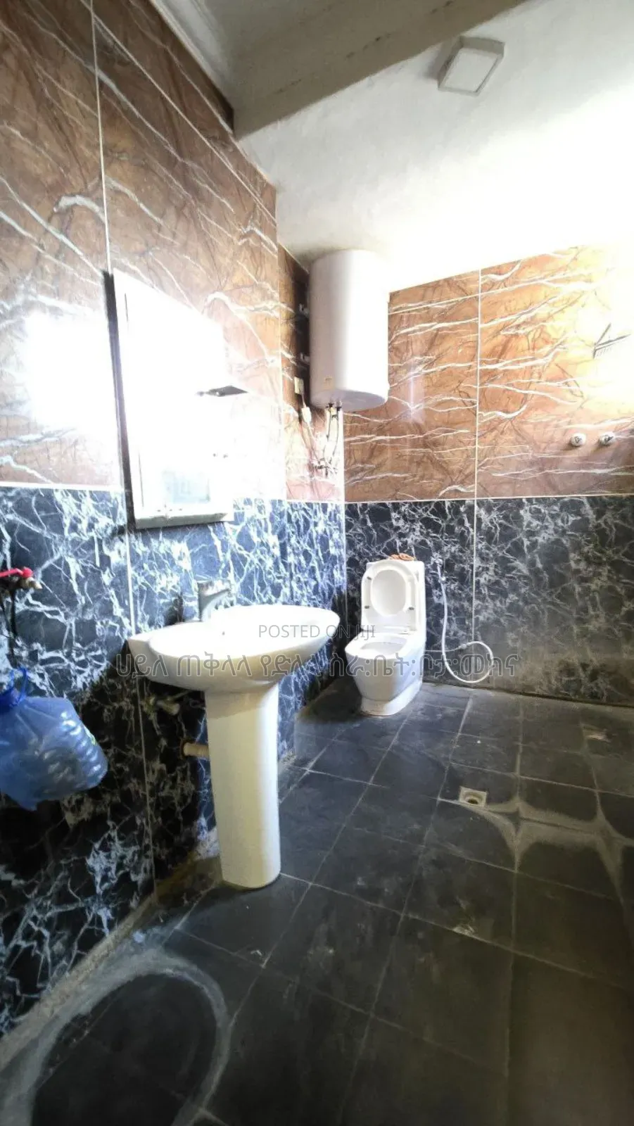 Furnished 3bdrm Apartment in ሳንሻይን ሪልስተት ኮምፋውንድ, Yeka for sale