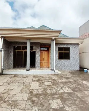 Furnished 3bdrm Villa in አያት አካባቢ ኮምፋውንድ ውስጥ, Yeka for sale