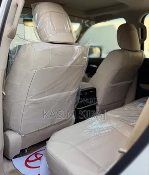 Toyota Land Cruiser 3.5 V6 2022 White