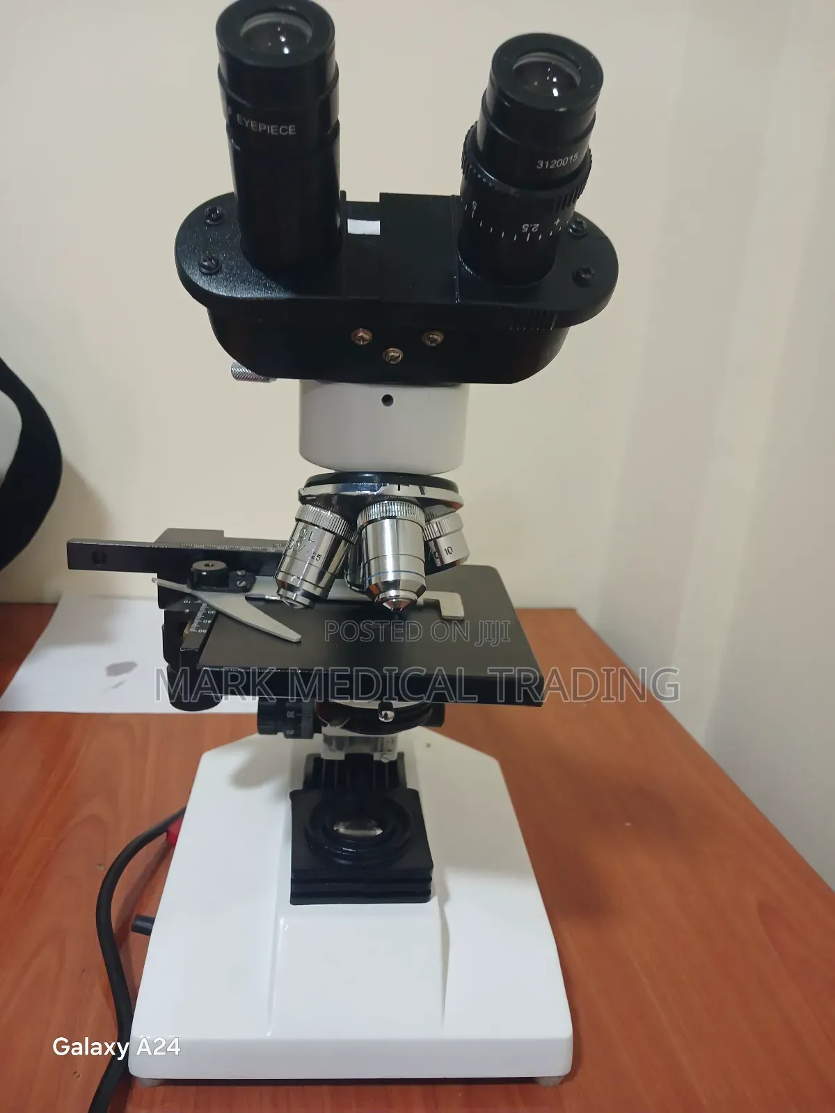 Binocular Microscope