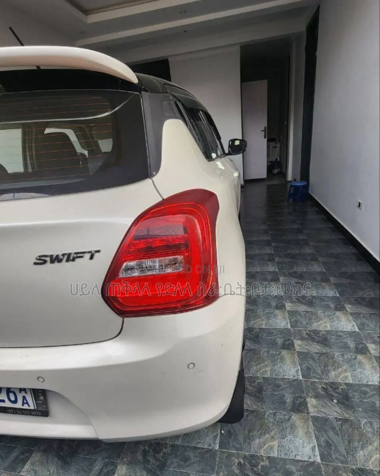 Suzuki Swift 2023 White