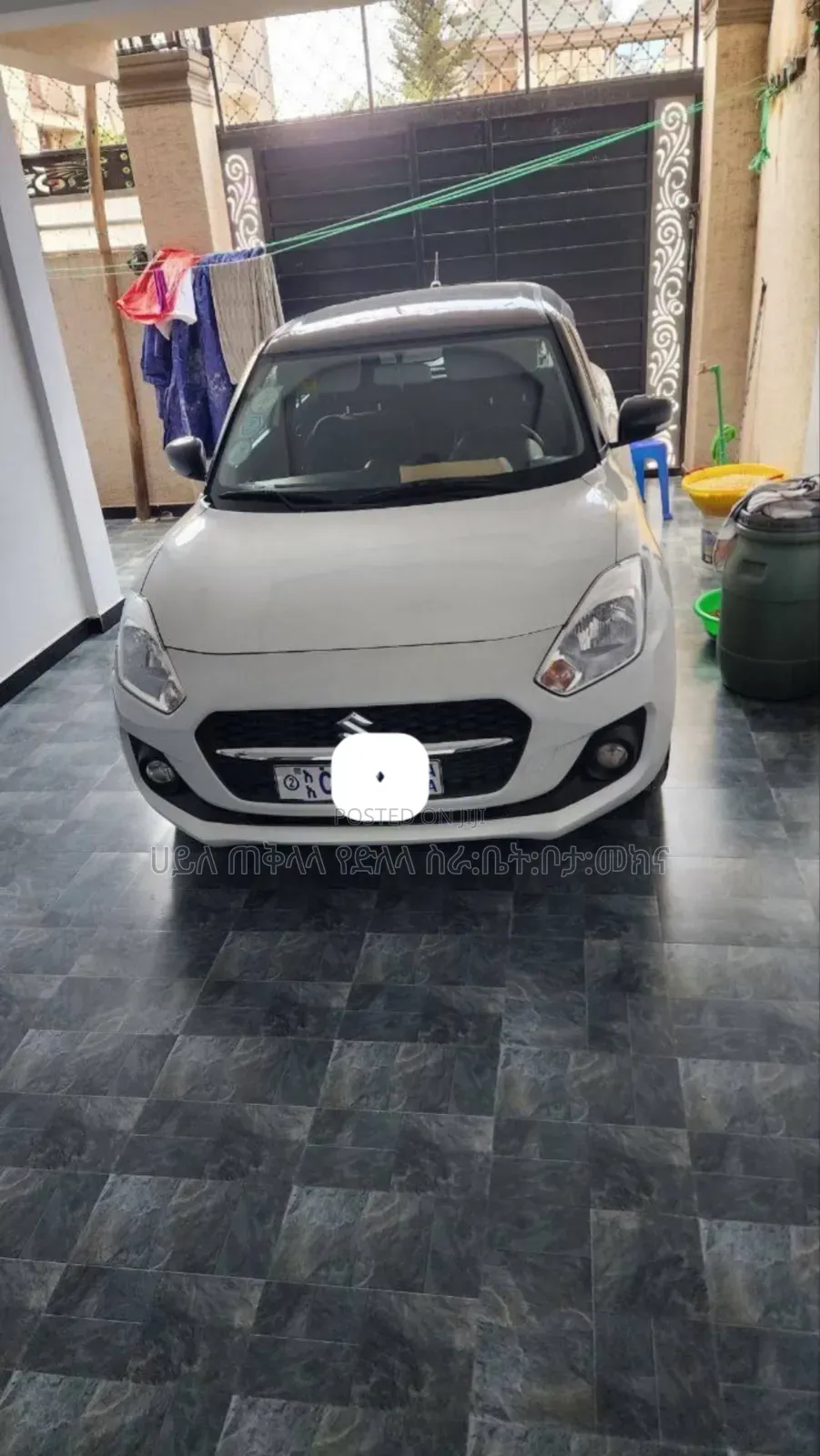 Suzuki Swift 2023 White