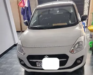 Suzuki Swift 2023 White