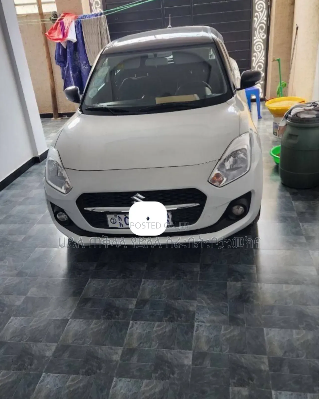 Suzuki Swift 2023 White