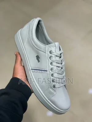 Lacoste Carnaby Legacy Sneaker
