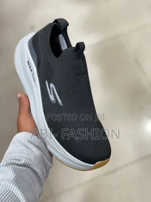 Sketchers White Sole Cousin