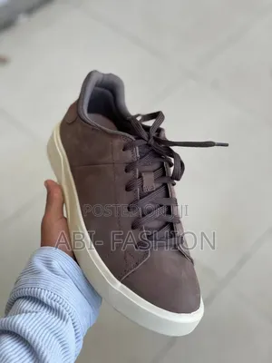 Caterpillar Slip Resistance Brown