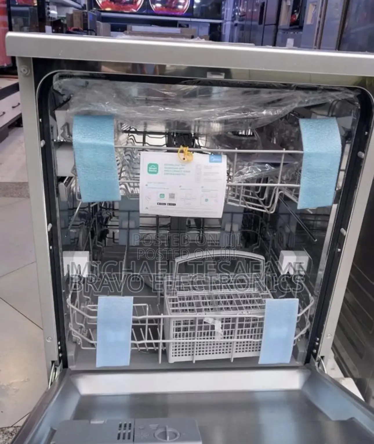 Midea 12-Plate Dishwasher –Powerful Cleaning Energy Efficient!