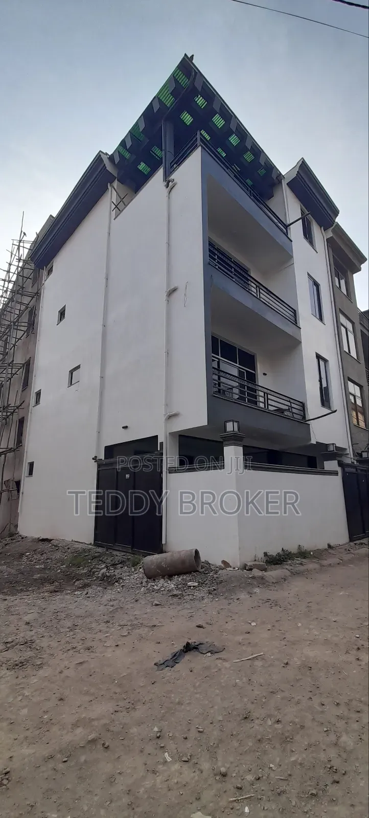 8bdrm House in Haile Garment, Nifas Silk-Lafto for sale