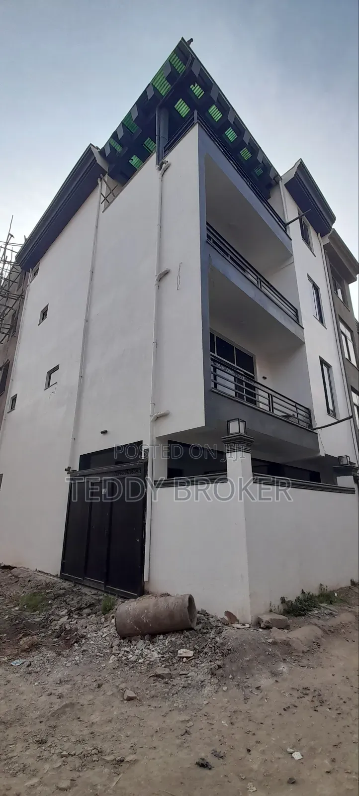 8bdrm House in Haile Garment, Nifas Silk-Lafto for sale