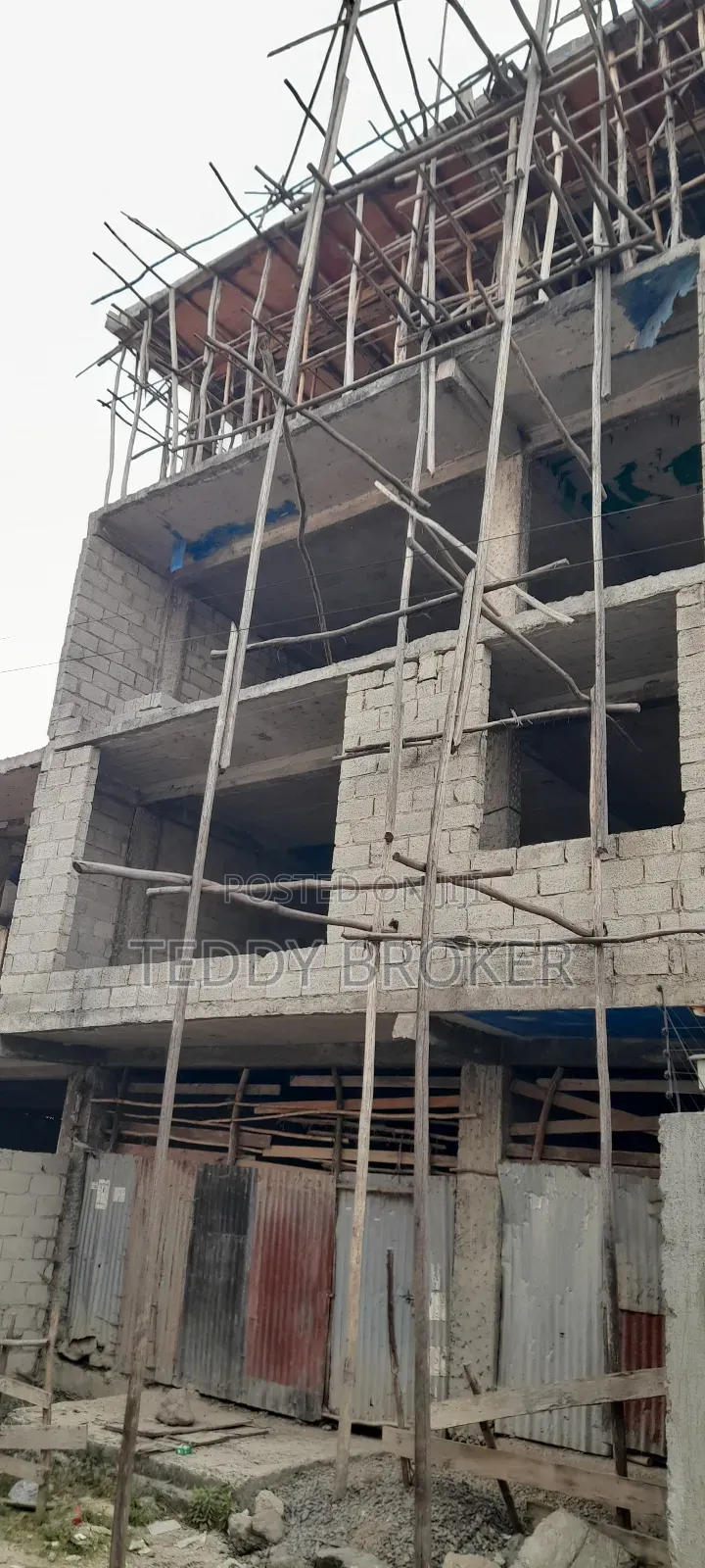 8bdrm House in Haile Garment, Nifas Silk-Lafto for sale