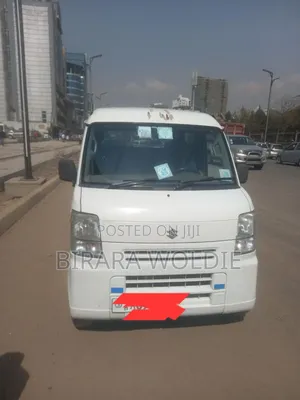 Suzuki Every 2012 White