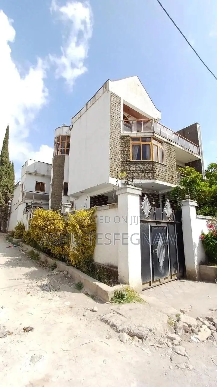 Furnished 3bdrm Apartment in Bole for sale