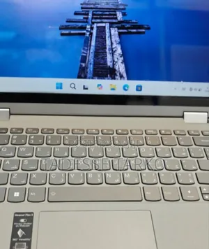 New Laptop Lenovo IdeaPad Flex 14 8GB AMD Ryzen 5 SSD 512GB