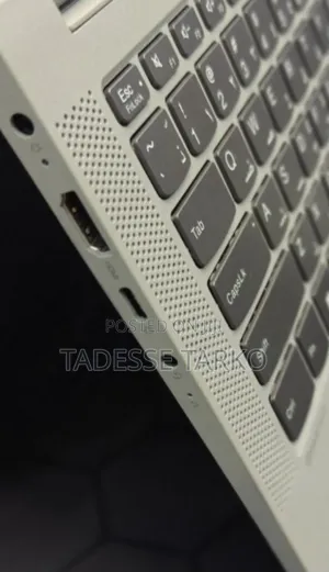 New Laptop Lenovo IdeaPad Flex 14 8GB AMD Ryzen 5 SSD 512GB