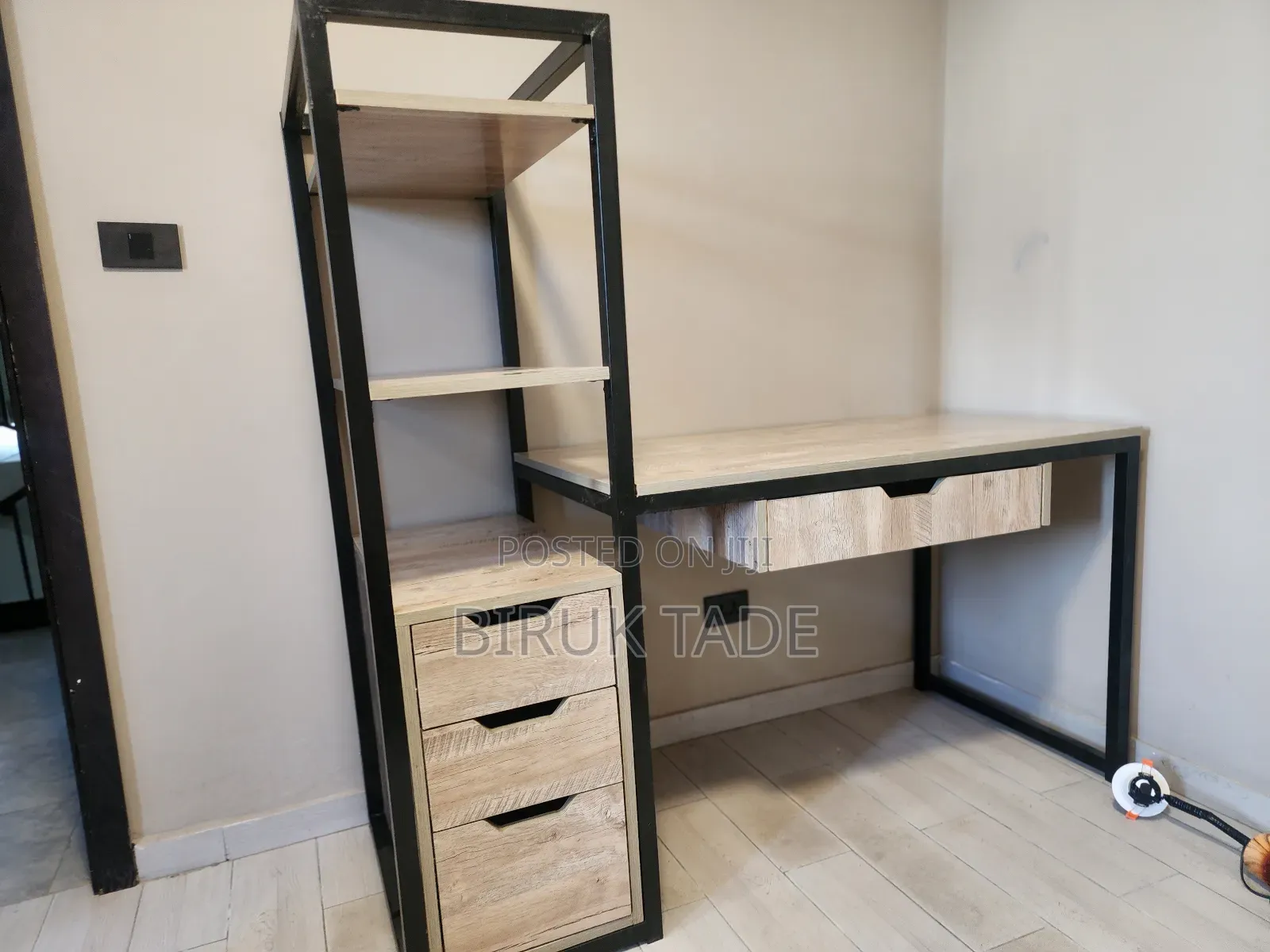 Office/ Study Desk 150×60 Cm