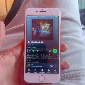 New Apple iPhone 7 128 GB Red