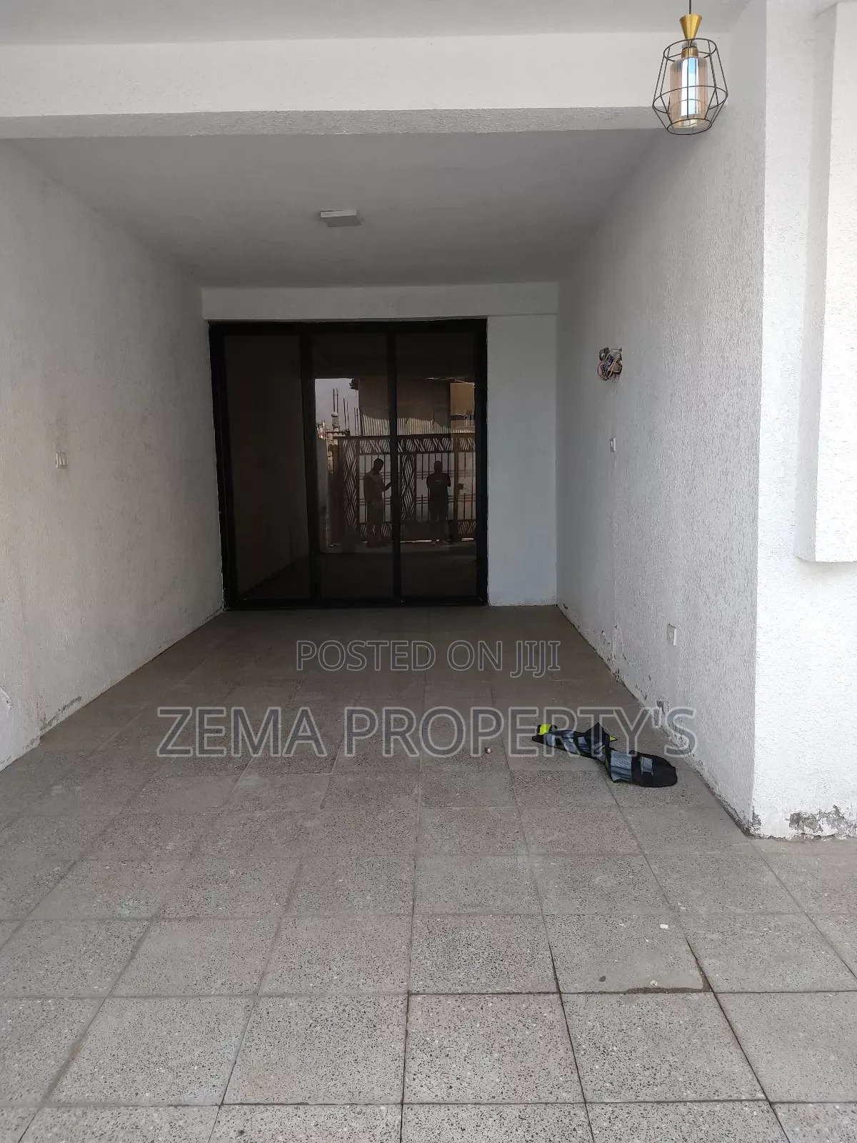 5bdrm House in Bole for sale