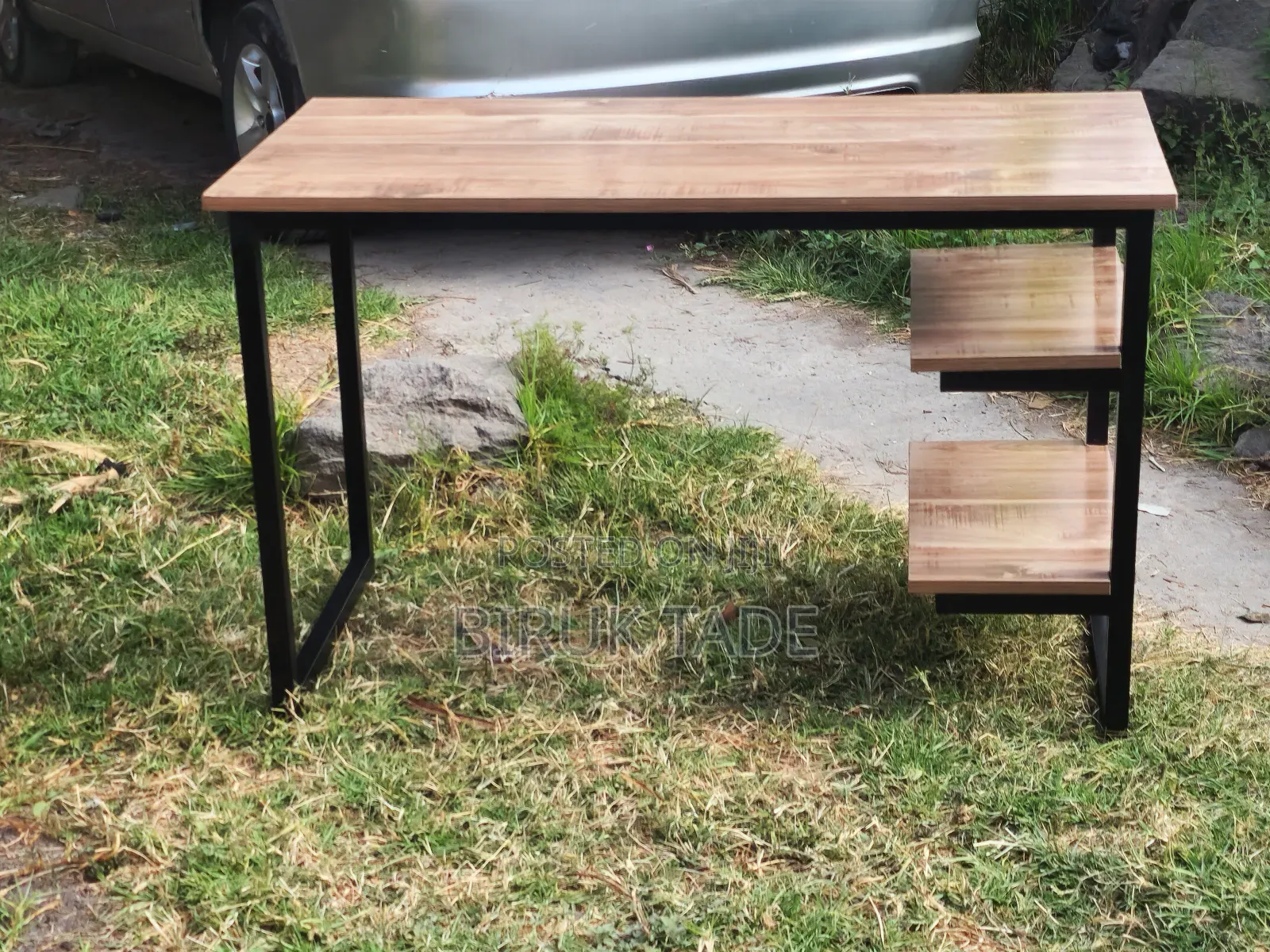 Office Table 120 ×60 Cm With Shelfs