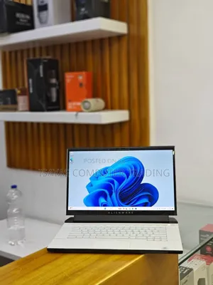 New Laptop Alienware Area-51m 16GB Intel Core I7 SSD 512GB