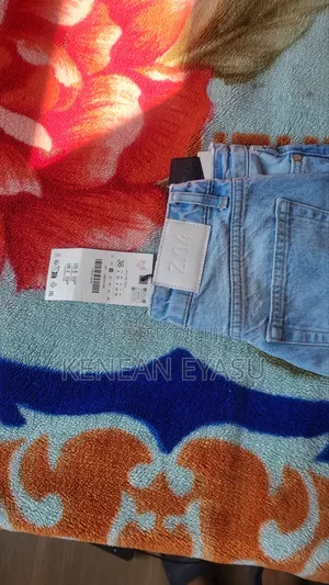 Zara Jeans