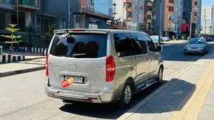 Hyundai Starex 2013 Silver