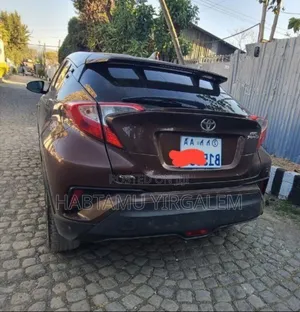 Toyota C-HR 2017 Brown