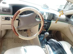 Toyota Corolla 2005 Gold