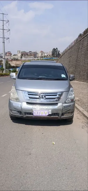 Hyundai Starex 2016 Silver