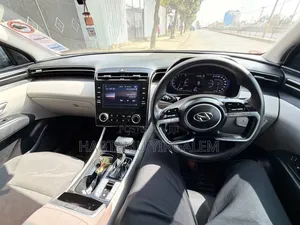 Hyundai Tucson 2022 Silver