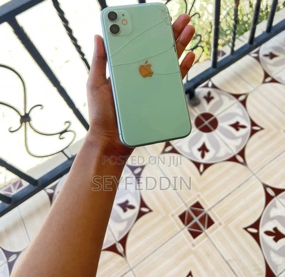 Apple iPhone 11 128 GB Green