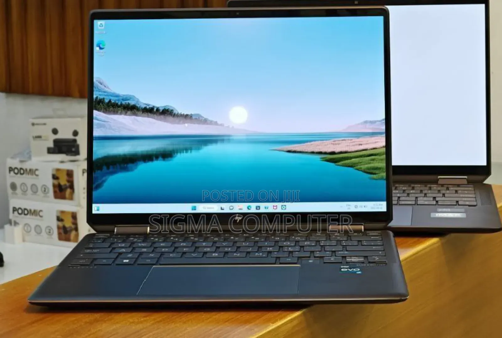 New Laptop HP Spectra 13 16GB Intel Core I7 SSD 1T