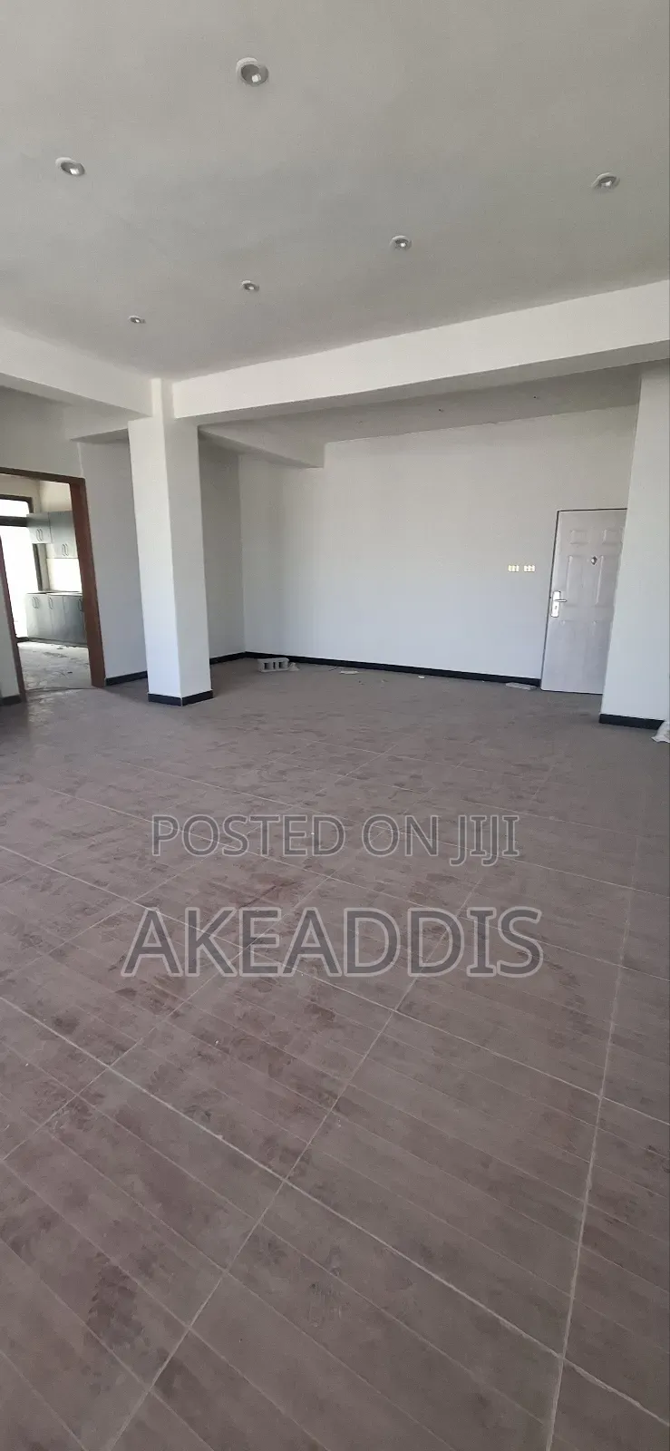 Furnished 4bdrm Apartment in Bole Ayat for sale