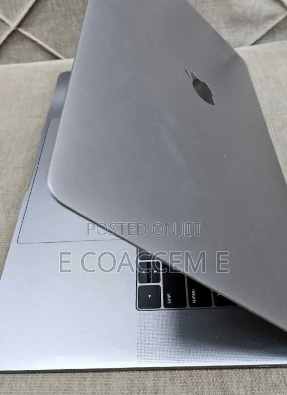 New Laptop Apple MacBook 16GB Intel Core I9 SSD 512GB