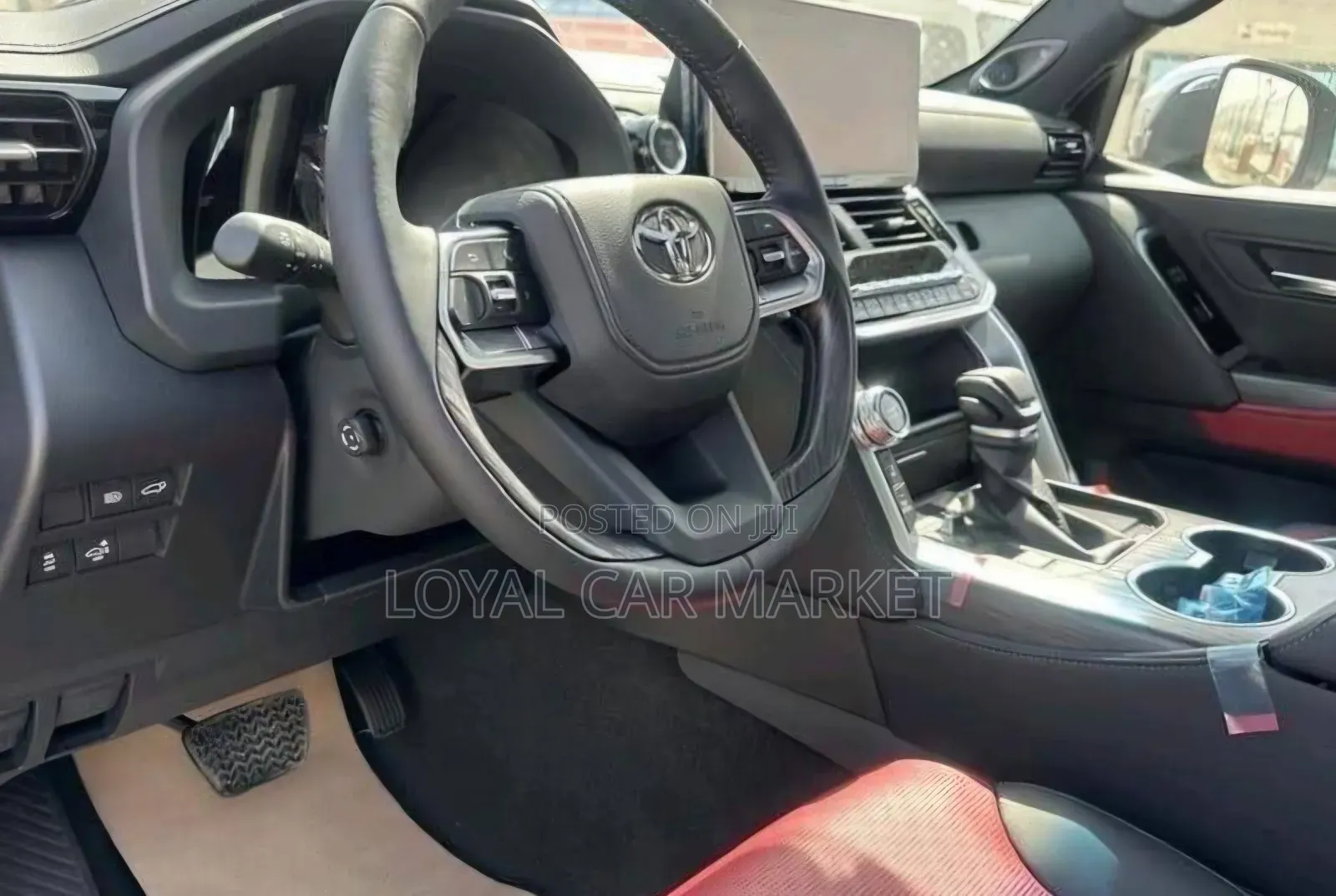 Toyota Land Cruiser 3.5 V6 2022 White