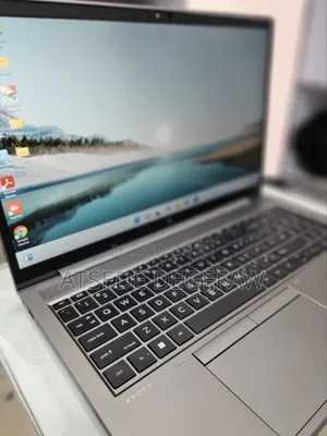 New Laptop HP ZBook Studio G8 16GB Intel Core I7 SSD 1T