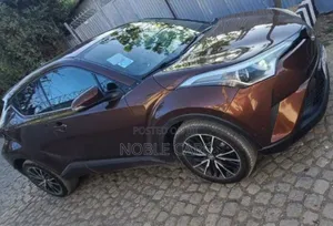 Toyota C-HR 2017 Brown