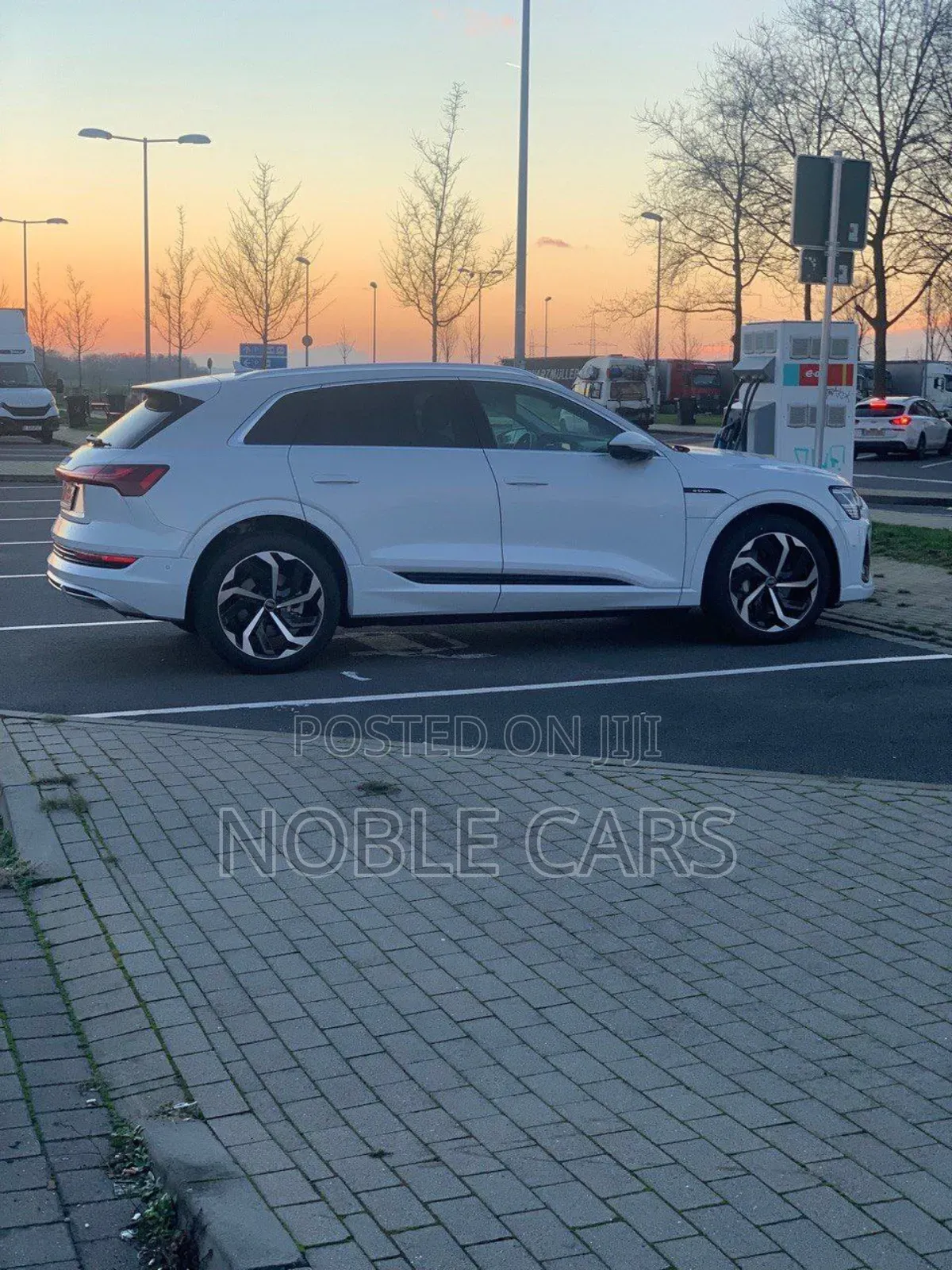Audi Q4 e-tron 2023 White