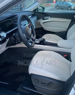 Audi Q4 e-tron 2023 White