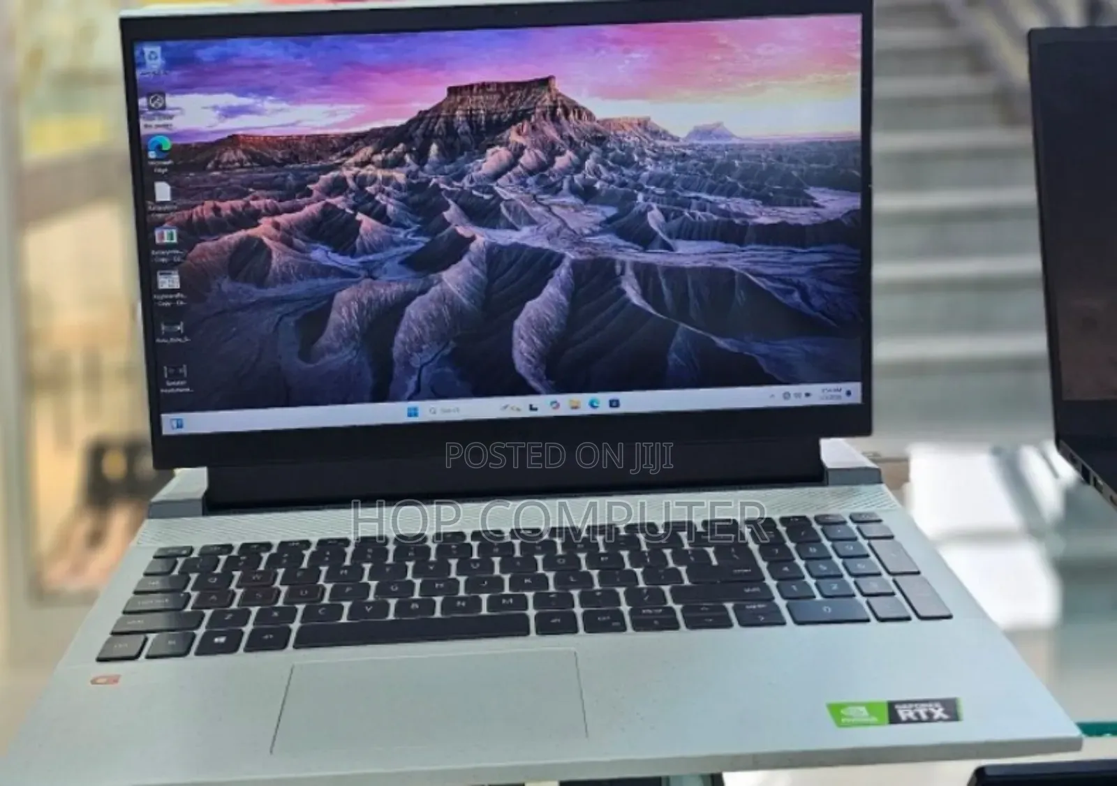 New Laptop Dell G15 5511 16GB Intel Core i7 SSD 512GB