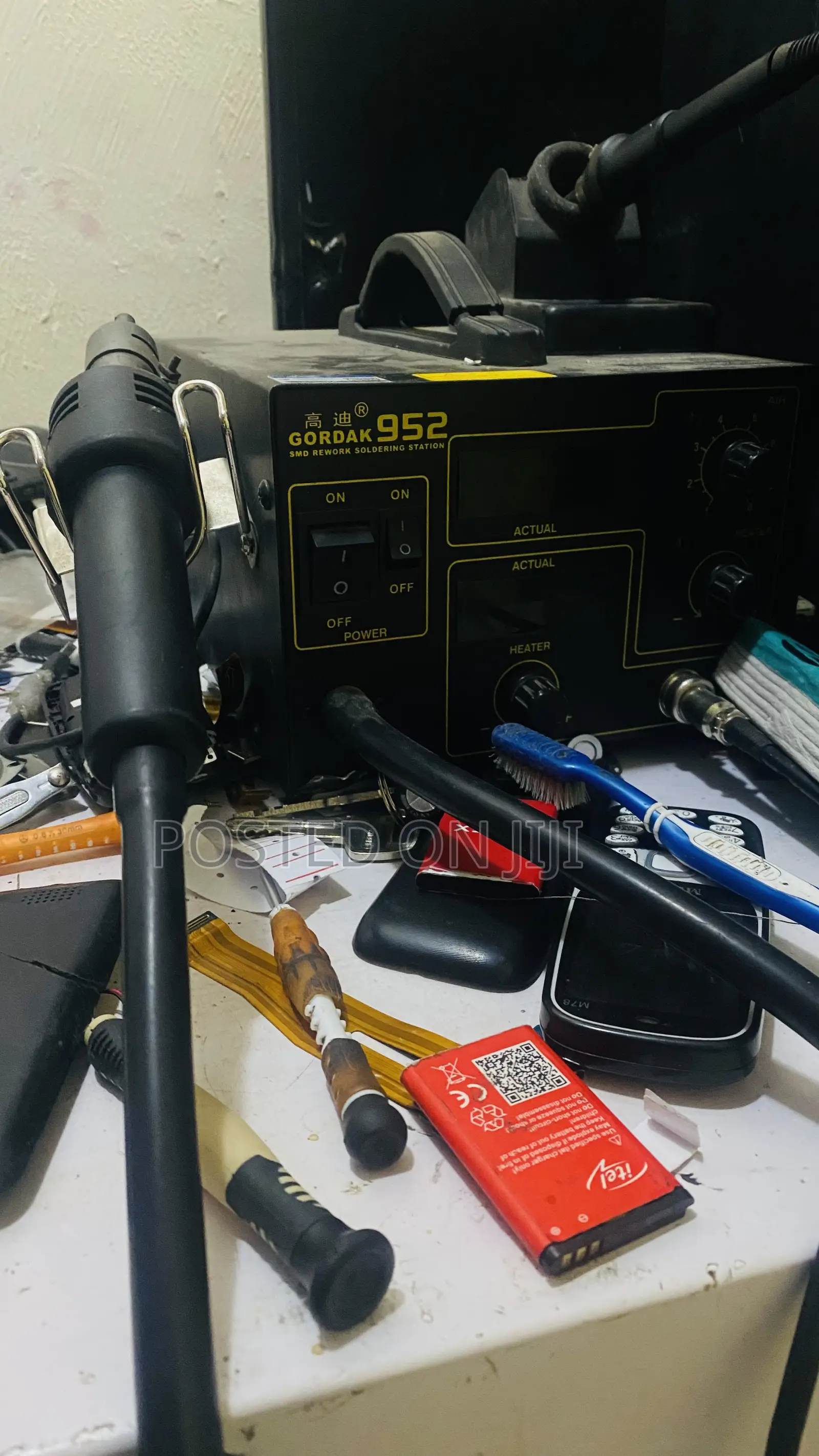Gordk 952 and Rework Soldering Station
