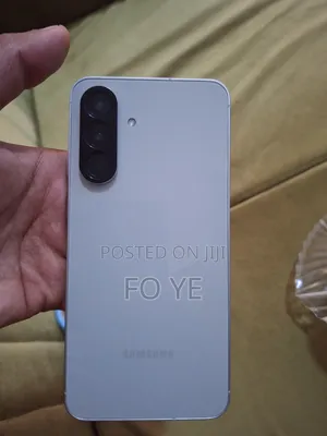 New Samsung Galaxy A56 256 GB Gray