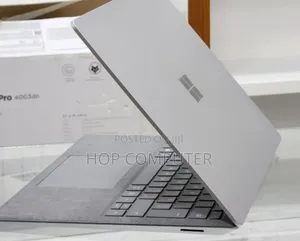 New Laptop Microsoft Surface 16GB Intel Core i7 SSD 256GB