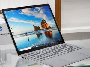 New Laptop Microsoft Surface 16GB Intel Core i7 SSD 256GB