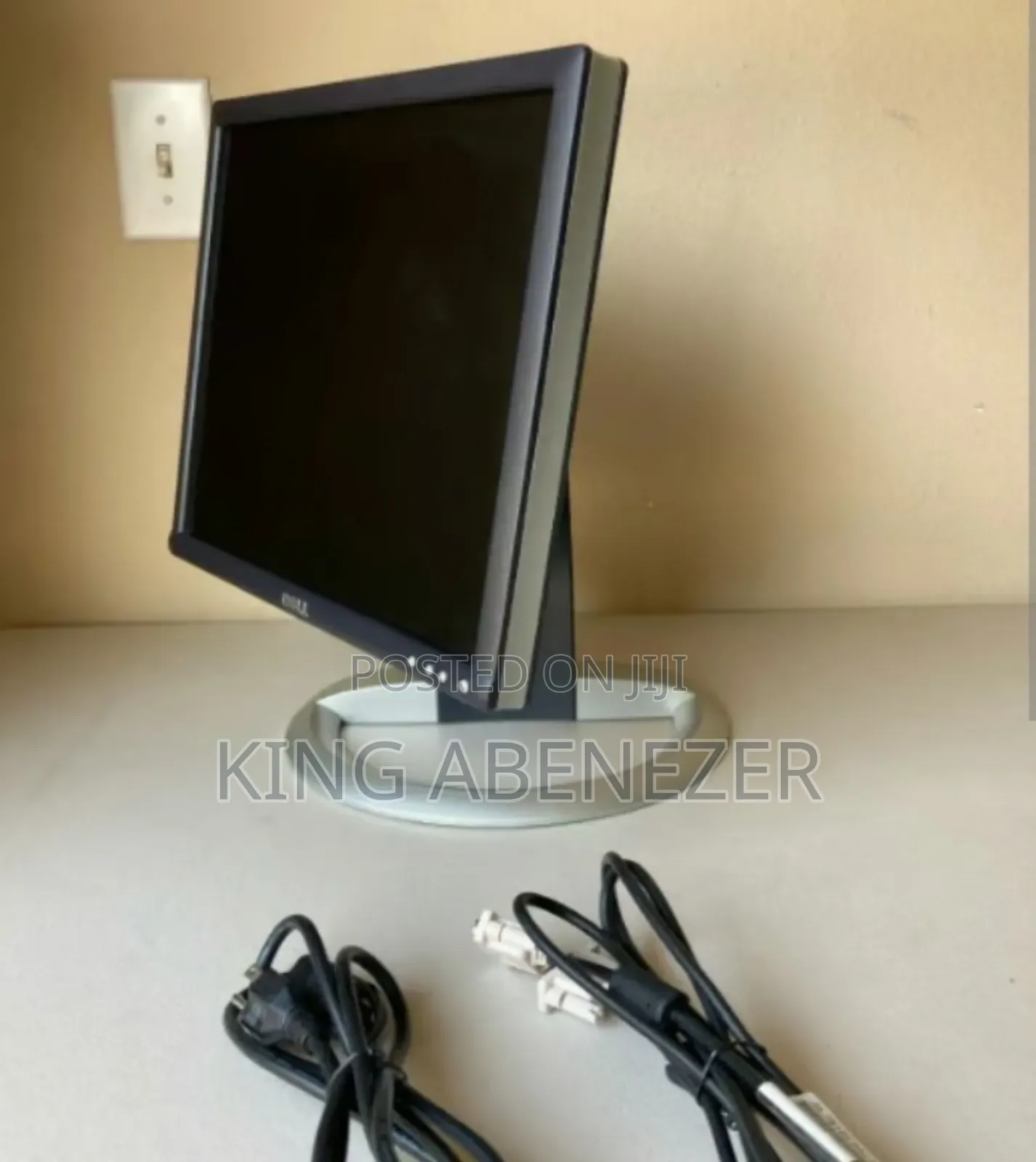 Desktop Computer Dell Inspiron 3000 4GB Intel Core I7 HDD+SSD 500GB