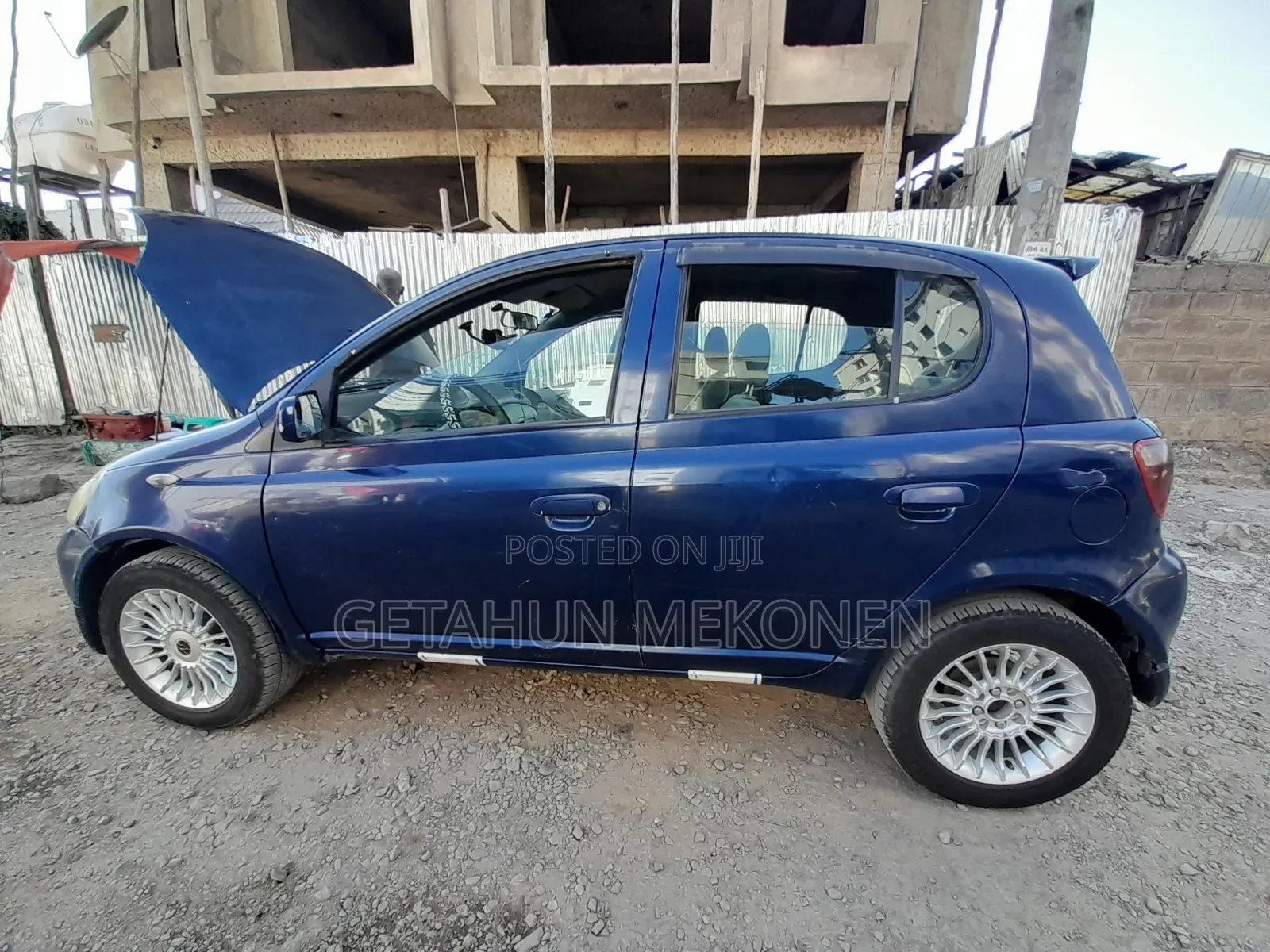 Toyota Vitz 2001 Blue