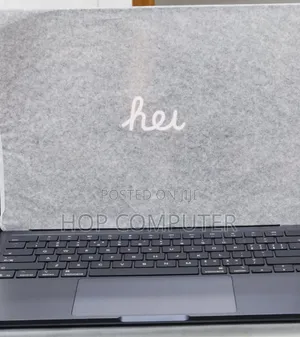 New Laptop Apple MacBook Air 2025 M4 13-Inch 16GB Apple M4 SSD 256GB